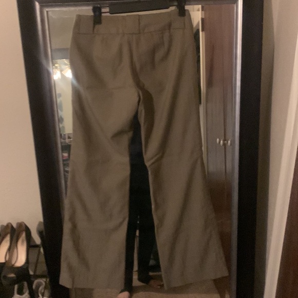 Gap pants size 2. Design is Gap Stretch. - Picture 4 of 6